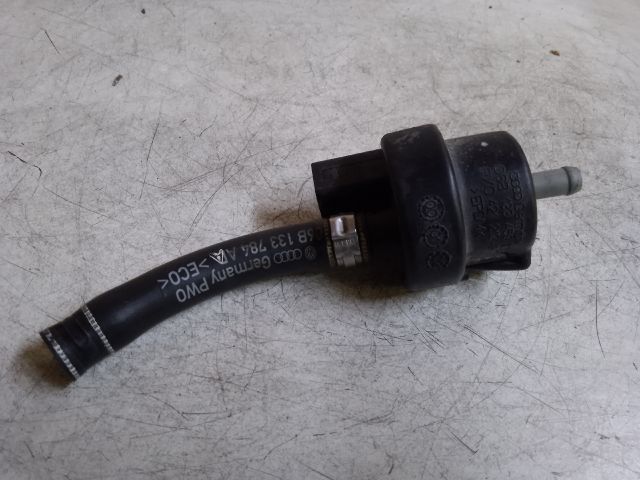 bontott AUDI A4 B5 Tankszellőztető Szelep