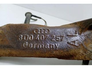 bontott AUDI A4 B5 Bal első Csonkállvány