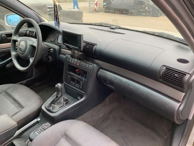 bontott AUDI A4 B5 Bal első Féknyereg Munkahengerrel