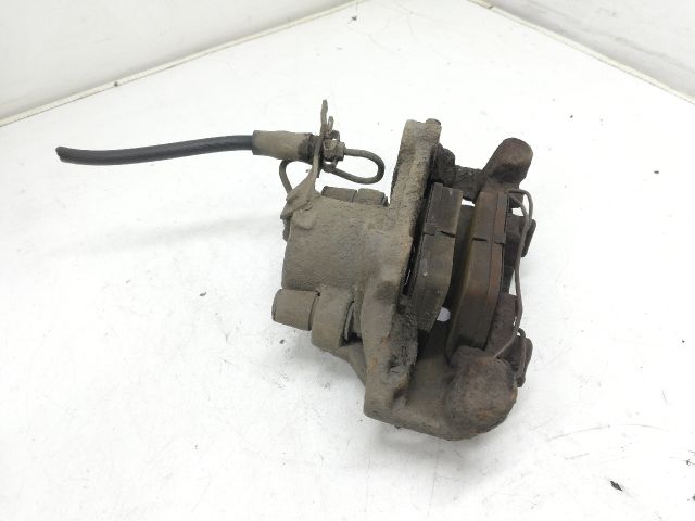 bontott AUDI A4 B5 Bal első Féknyereg Munkahengerrel