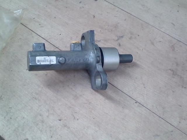 bontott AUDI A4 B5 Főfékhenger