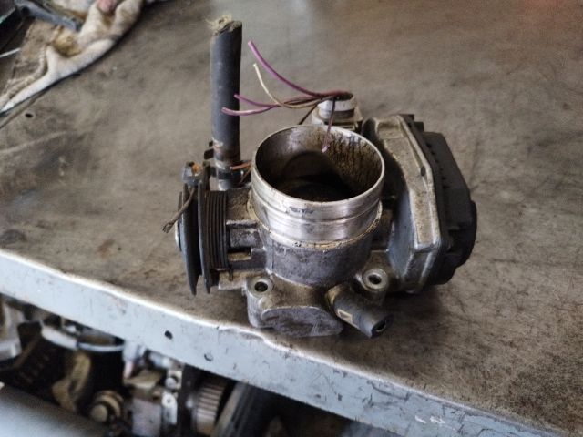 bontott AUDI A4 B5 Fojtószelep (Elektromos)