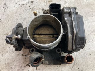 bontott AUDI A4 B5 Fojtószelep (Mechanikus)