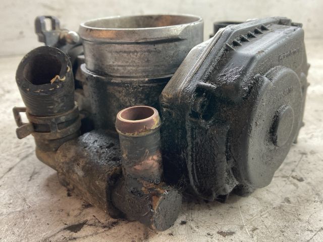 bontott AUDI A4 B5 Fojtószelep (Mechanikus)