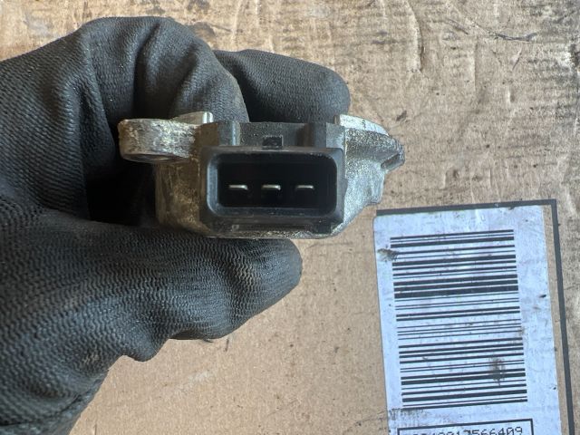 bontott AUDI A4 B5 Főtengely Fordulatszám Jeladó