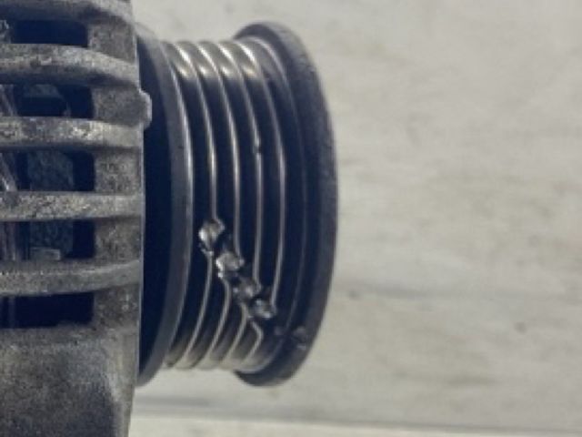 bontott AUDI A4 B5 Generátor