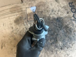 bontott AUDI A4 B5 Gyújtáskapcsoló