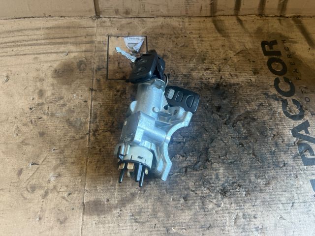 bontott AUDI A4 B5 Gyújtáskapcsoló