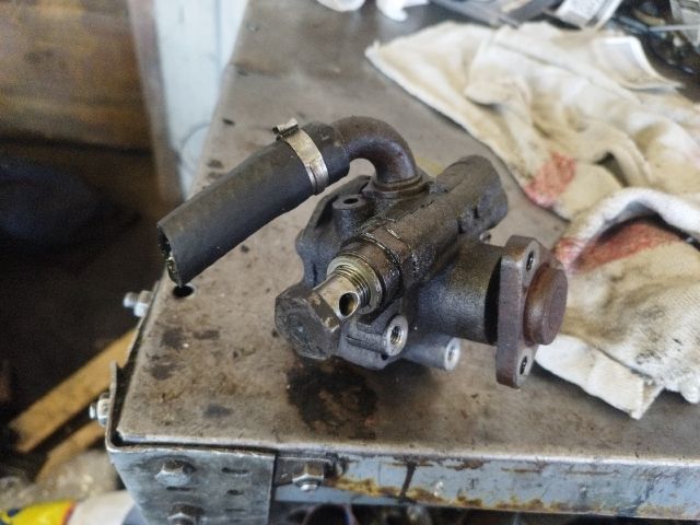 bontott AUDI A4 B5 Kormányszervó Motor (Hidraulikus)