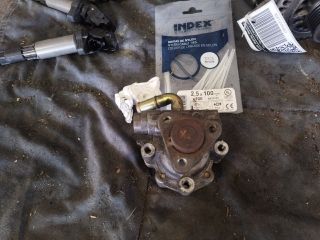 bontott AUDI A4 B5 Kormányszervó Motor (Hidraulikus)