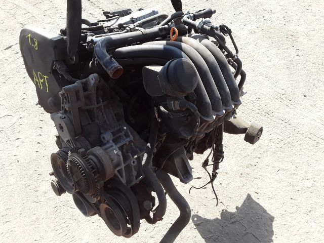 bontott AUDI A4 B5 Motor (Fűzött blokk hengerfejjel)