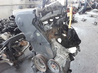 bontott AUDI A4 B5 Motor (Fűzött blokk hengerfejjel)