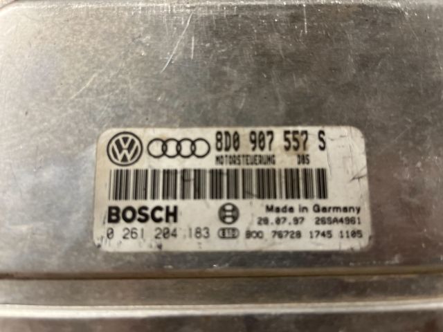 bontott AUDI A4 B5 Motorvezérlő