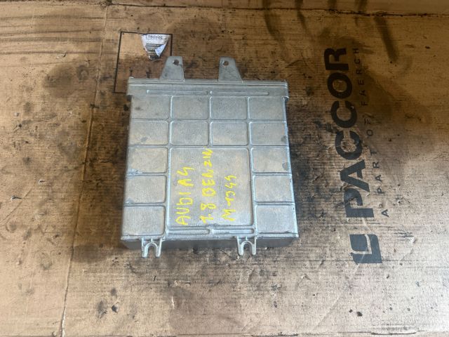 bontott AUDI A4 B5 Motorvezérlő