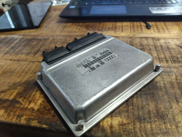 bontott AUDI A4 B5 Motorvezérlő