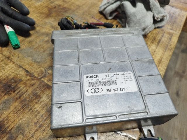 bontott AUDI A4 B5 Motorvezérlő