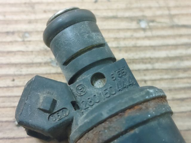 bontott AUDI A4 B5 Porlasztó (1 db)