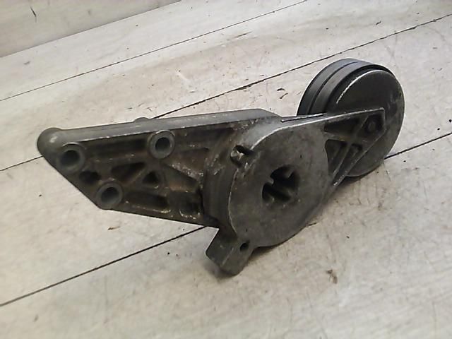 bontott AUDI A4 B5 Szíjfeszítő Görgő