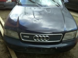 bontott AUDI A4 B5 Bal első Lengéscsillapító