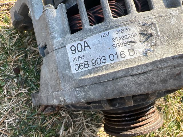 bontott AUDI A4 B5 Generátor