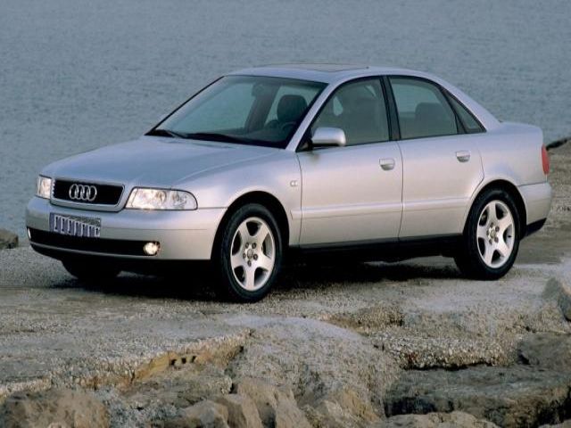 bontott AUDI A4 B5 Jobb első Féknyereg Munkahengerrel
