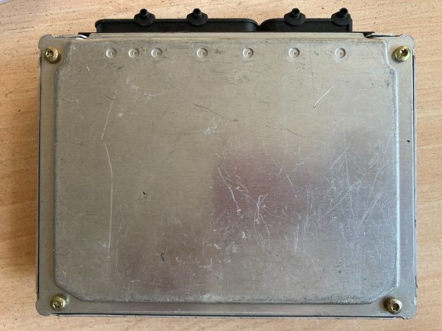 bontott AUDI A4 B5 Motorvezérlő
