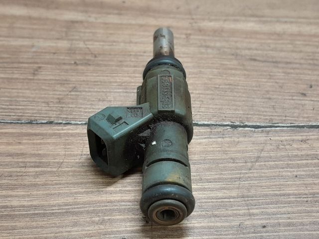 bontott AUDI A4 B5 Porlasztó (1 db)