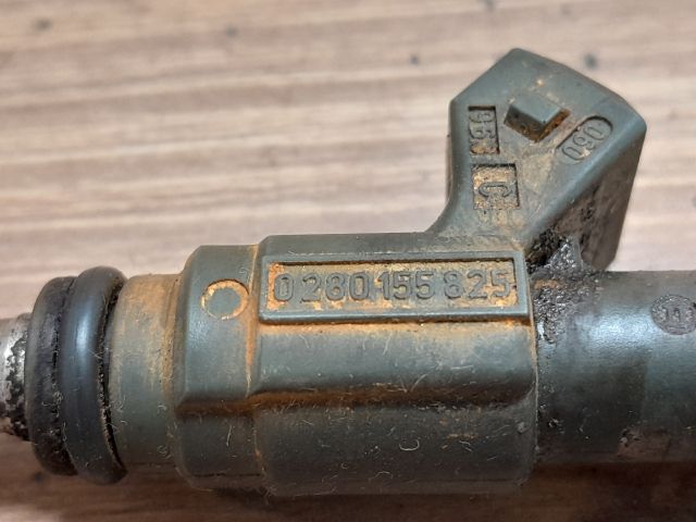 bontott AUDI A4 B5 Porlasztó (1 db)