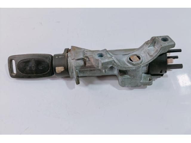 bontott AUDI A4 B5 Gyújtáskapcsoló