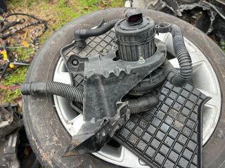 bontott AUDI A4 B5 Szekunder Levegő Szivattyú