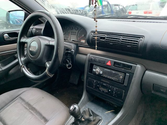 bontott AUDI A4 B5 Váltó (Mechanikus)