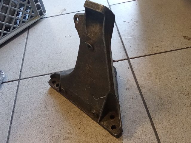bontott AUDI A4 B5 Váltó Tartó Bak (Pozíciófüggetlen)