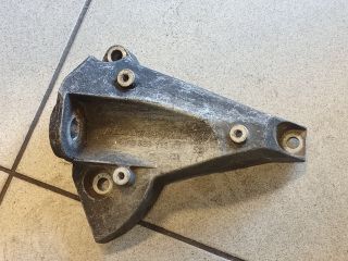 bontott AUDI A4 B5 Váltó Tartó Bak (Pozíciófüggetlen)