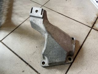 bontott AUDI A4 B5 Váltó Tartó Bak (Pozíciófüggetlen)