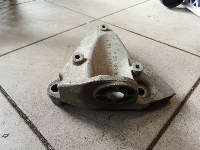 bontott AUDI A4 B5 Váltó Tartó Bak (Pozíciófüggetlen)