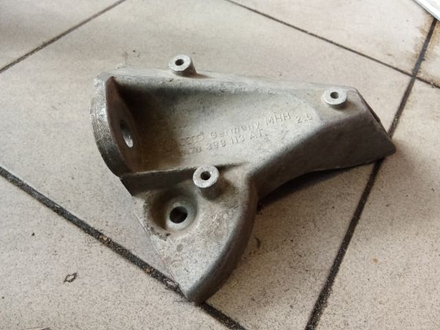 bontott AUDI A4 B5 Váltó Tartó Bak (Pozíciófüggetlen)