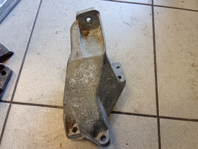 bontott AUDI A4 B5 Váltó Tartó Bak (Pozíciófüggetlen)