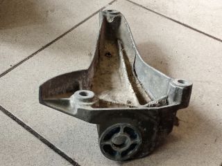 bontott AUDI A4 B5 Váltó Tartó Bak (Pozíciófüggetlen)