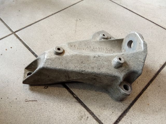 bontott AUDI A4 B5 Váltó Tartó Bak (Pozíciófüggetlen)