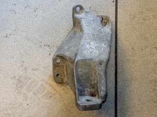 bontott AUDI A4 B5 Váltó Tartó Bak (Pozíciófüggetlen)