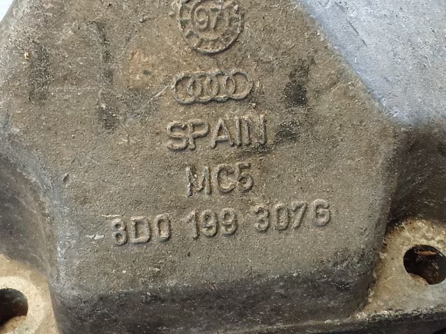 bontott AUDI A4 B5 Váltó Tartó Bak (Pozíciófüggetlen)