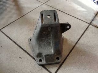 bontott AUDI A4 B5 Váltó Tartó Bak (Pozíciófüggetlen)