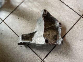 bontott AUDI A4 B5 Váltó Tartó Bak (Pozíciófüggetlen)