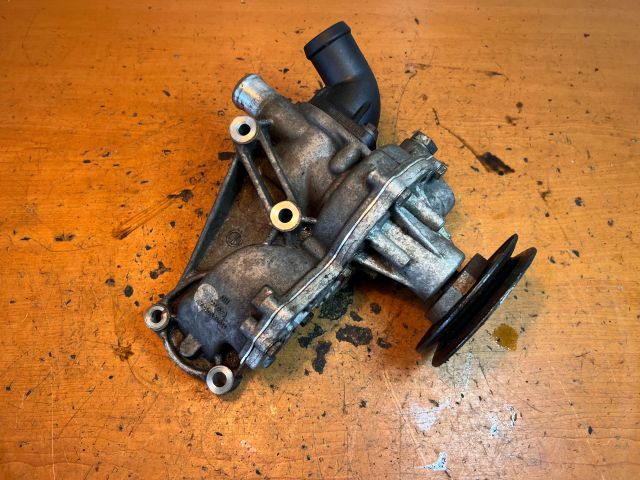 bontott AUDI A4 B5 Vízpumpa