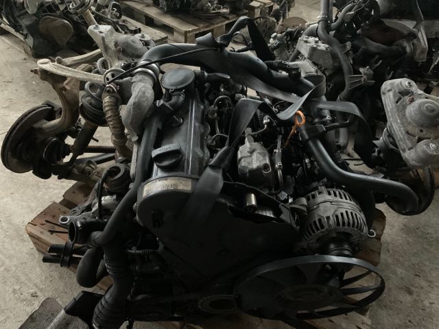 bontott AUDI A4 B5 Adagoló