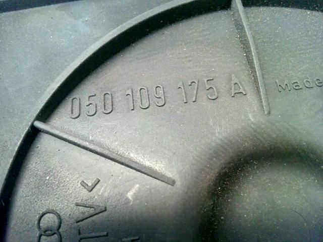 bontott AUDI A4 B5 Alsó Vezérlés Burkolat