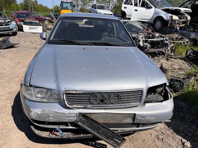 bontott AUDI A4 B5 Bal első Féknyereg Munkahengerrel