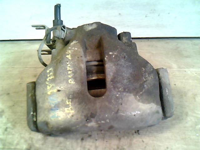 bontott AUDI A4 B5 Bal első Féknyereg Munkahengerrel