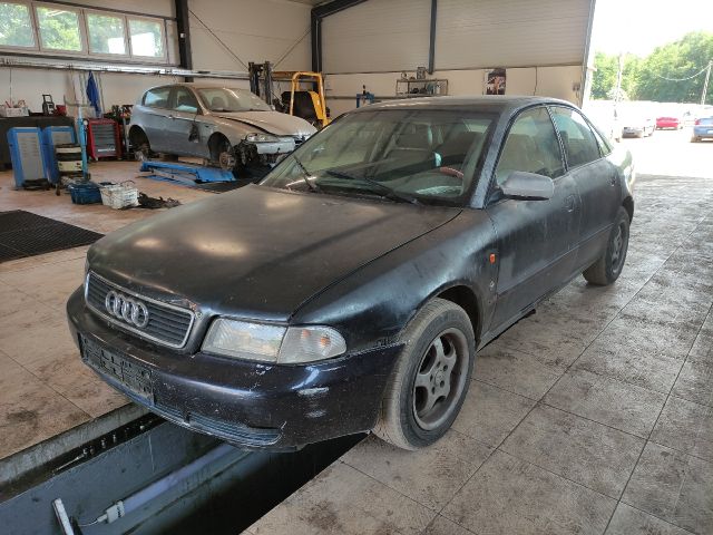 bontott AUDI A4 B5 Bal első Gólyaláb (Lengécsillapító, Rugó)