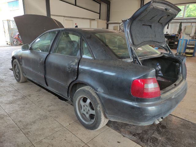 bontott AUDI A4 B5 Bal első Gólyaláb (Lengécsillapító, Rugó)